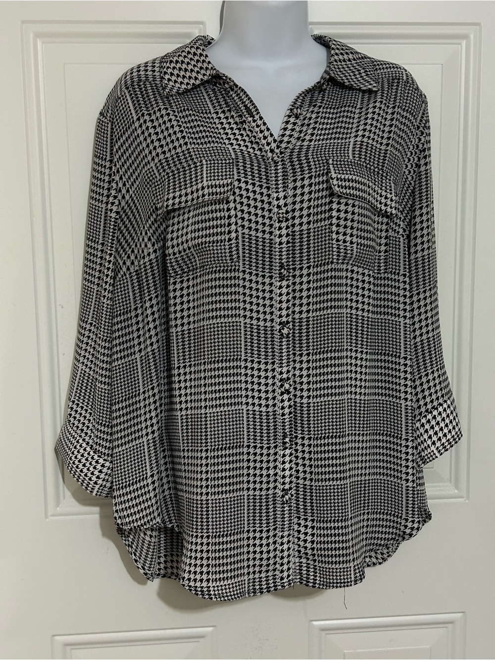 torrid Black and White Houndstooth Button-Front Blouse